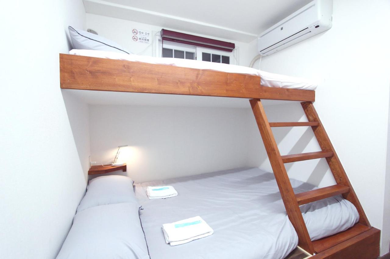 I Osaka House Hotell Eksteriør bilde