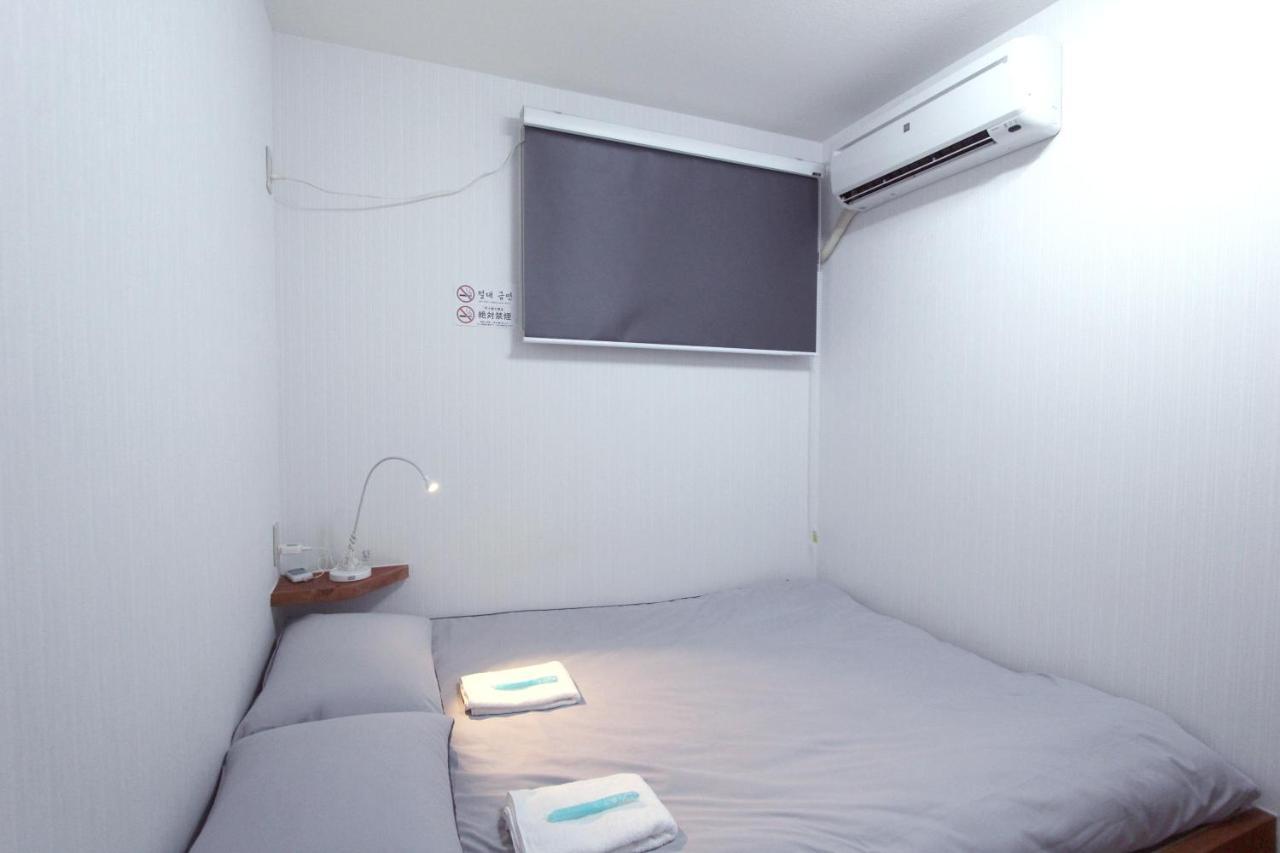 I Osaka House Hotell Eksteriør bilde